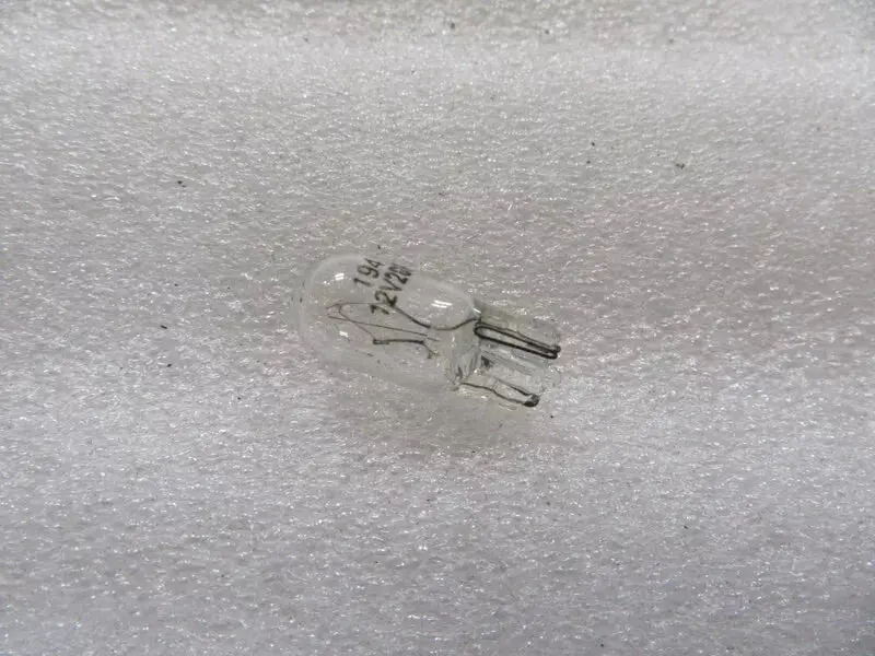 [AM520194] Bulb 12V 3.8W (2 Pack) - Am520194