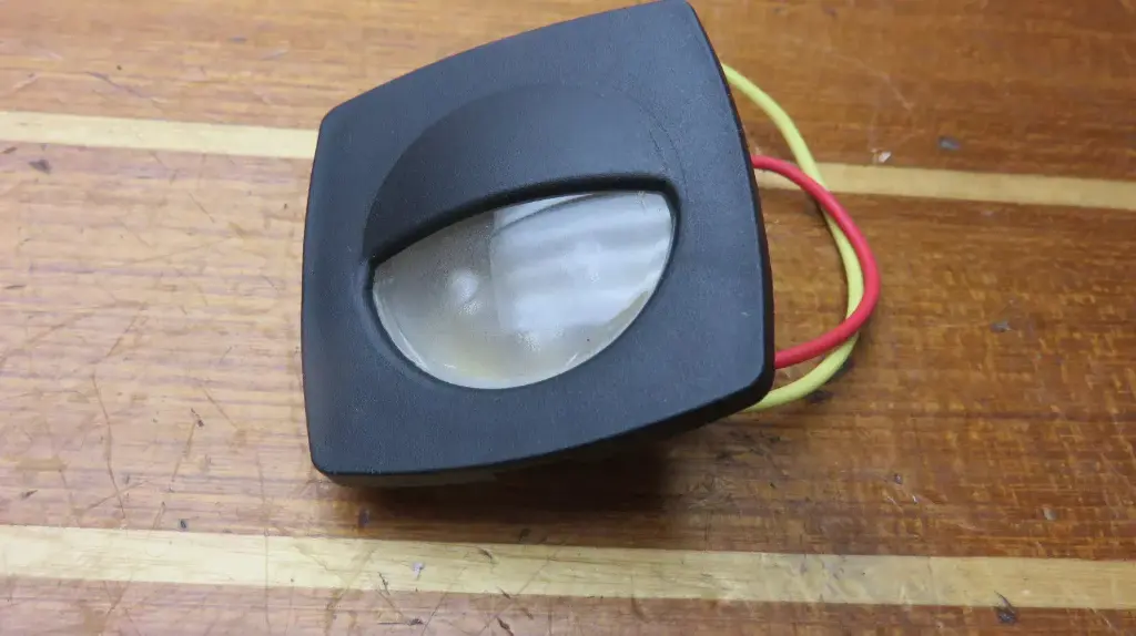 [GS10218] Courtesy Light With Lens - Gs10218